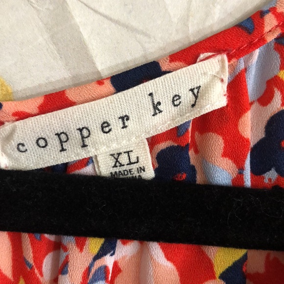 Copper Key Floral Blouse - Picture 7 of 10